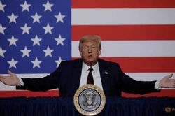 Ông Trump siết lệnh cấm Mỹ đầu tư vào công ty Trung Quốc