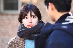 9 cách thắt khăn quàng cổ sành điệu cho mùa đông