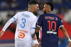 Neymar bị gọi là 'rác rưởi' vì ăn mừng chế giễu đối thủ ở Siêu cúp Pháp