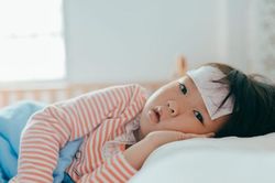'Nằm lòng' những bí quyết này, con sẽ vượt qua mùa đông lạnh giá không ốm bệnh