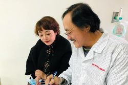 Nghệ sĩ Giang Còi phát hiện khối u ở họng, mất giọng nói