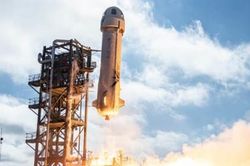 Công ty vũ trụ của Jeff Bezos đặt mục tiêu đưa hành khách đầu tiên vào vũ trụ trong tháng 4