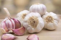 4 thực phẩm 'đại kỵ' với tỏi, tuyệt đối không ăn cùng nhau