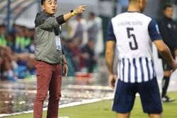 Giải mã 'ngựa ô' V-League