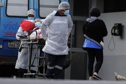 WHO kêu gọi tăng cường nghiên cứu để ngăn chặn các biến thể của virus