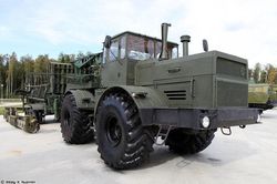 'Quái vật' TUM-150V của Nga trổ tài lắp đặt đường ống dẫn nhiên liệu