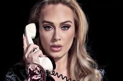 Adele thẳng tay xóa 2 MV tỉ view trên YouTube, 'siêu bão comeback' sắp đổ bộ?