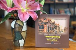 'Lang thang phố thị': Khám phá Việt Nam tươi đẹp qua tranh ký họa