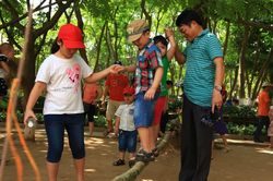 Chơi với con những ngày nghỉ