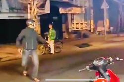 Cảnh sát nổ súng giải tán nhóm 'quái xế'