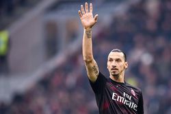 Trực tiếp bóng đá Cagliari vs Milan: Milan đổi đời sau một năm với Ibra