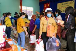 Khang Điền mang xuân yêu thương đến người dân xã An Khương, huyện Hớn Quản, tỉnh Bình Phước