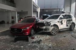 Khởi tố nữ tài xế tông chết người đi bộ