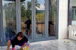 Nhà dân bị người lạ 'khủng bố' ném mắm tôm, tạt sơn: Công an đang xác minh