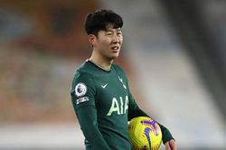 Son Heung-min lập thêm 1 kỷ lục làm rạng danh người châu Á tại Premier League