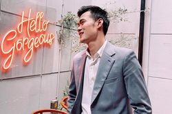 Nam MC thời sự VTV khiến hội chị em 'đổ rần rần', biết profile lại càng ngưỡng mộ hơn