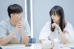 Bạn trai cũ của Trịnh Sảng đăng tin đòi kiện cáo nhưng dân mạng chỉ quan tâm đến 2 đứa con