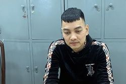 Hung thủ nã súng vào xe ô tô của Dương Minh Tuyền ra đầu thú