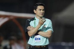 HLV Kiatisak nhận thất bại đầu tiên ở V-League