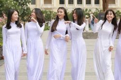 Triết lý giáo dục nhân văn được vận dụng trong đường lối giáo dục Việt Nam