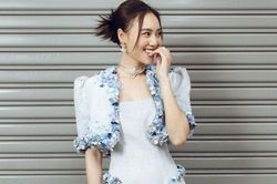 Ninh Dương Lan Ngọc trẻ trung xuống phố trong loạt váy điệu đà