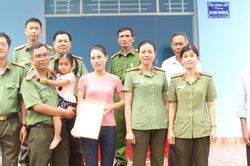 Công an Trà Vinh trao tặng 4 căn nhà nghĩa tình đồng đội