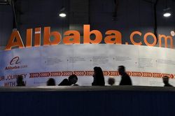 Các nhà đầu tư giàu có tháo chạy khỏi Alibaba