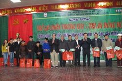 Nghĩa tình hướng về 'địa chỉ đỏ'