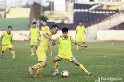 Tiền vệ U21 SLNA khoác áo CLB Phù Đổng