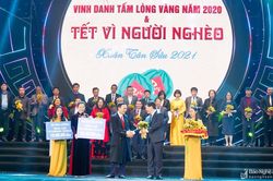 Bệnh viện Đa khoa Cửa Đông ủng hộ 'Tết vì người nghèo Xuân Tân Sửu' 200 triệu đồng