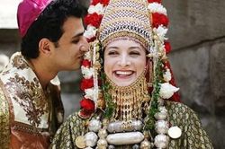 Những trang phục cưới truyền thống đẹp và độc đáo trên khắp thế giới