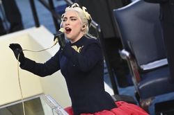 Lady Gaga biểu diễn bài quốc ca trong lễ nhậm chức của ông Joe Biden