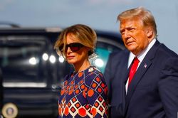 Ông Trump hứa trở lại bằng hình thức nào đó