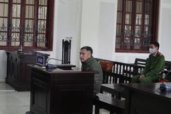 Chồng bỏ thuốc chuột đầu độc vợ cũ khi không xin được tiền