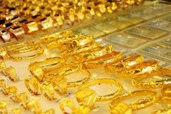 Giá vàng tăng mạnh, lên mức cao nhất gần 2 tuần