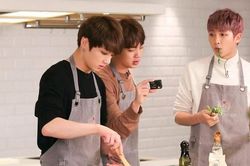 Jin BTS phải từ bỏ đam mê nấu ăn vì lý do sốc