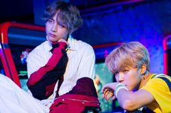 Jimin và V BTS từng cãi nhau tung tóe thời mới ra mắt