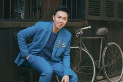 Anh Đức khoe vẻ điển trai, lịch lãm trong bộ ảnh trước thềm Tết Tân Sửu