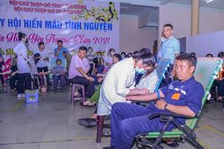 Công ty Thủy điện Đồng Nai hiến 29 đơn vị máu tại Lễ hội Xuân Hồng