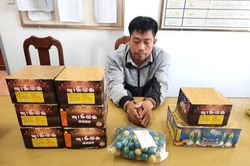 Bắt quả tang đối tượng tàng trữ, vận chuyển hơn 160 kg pháo lậu