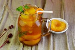 Công thức đơn giản làm trà đào tại nhà ngày cuối tuần
