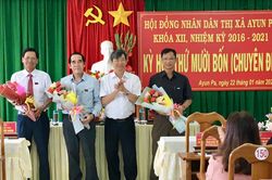Ông Ksor Vinh được bầu giữ chức Chủ tịch HĐND thị xã Ayun Pa