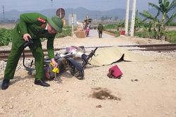 Người đàn ông đi chợ về, bị tàu hỏa tông tử vong