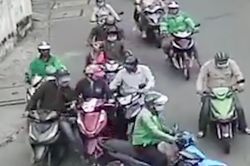 Nhiều người dàn cảnh, móc túi phụ nữ ở TP.HCM