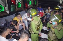 Phát hiện 14 dân chơi sử dụng ma túy, 'bay lắc' lúc rạng sáng trong quán karaoke