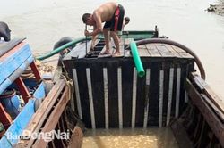Liên tục phát hiện ghe khai thác cát lậu trên sông Đồng Nai