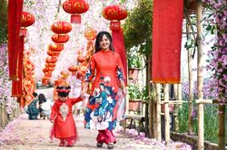Tết nên chọn du lịch hay đi về nhà