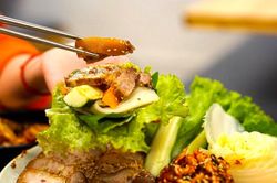 Nhâm nhi món Hàn sau giờ làm ở TP.HCM