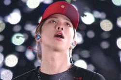 4 nỗi đau RM vượt qua trước khi trở thành thủ lĩnh BTS: Bị chê bai ngoại hình, nghi ngờ tài năng