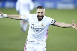 Benzema: Một nửa của sự cứu rỗi là vực thẳm